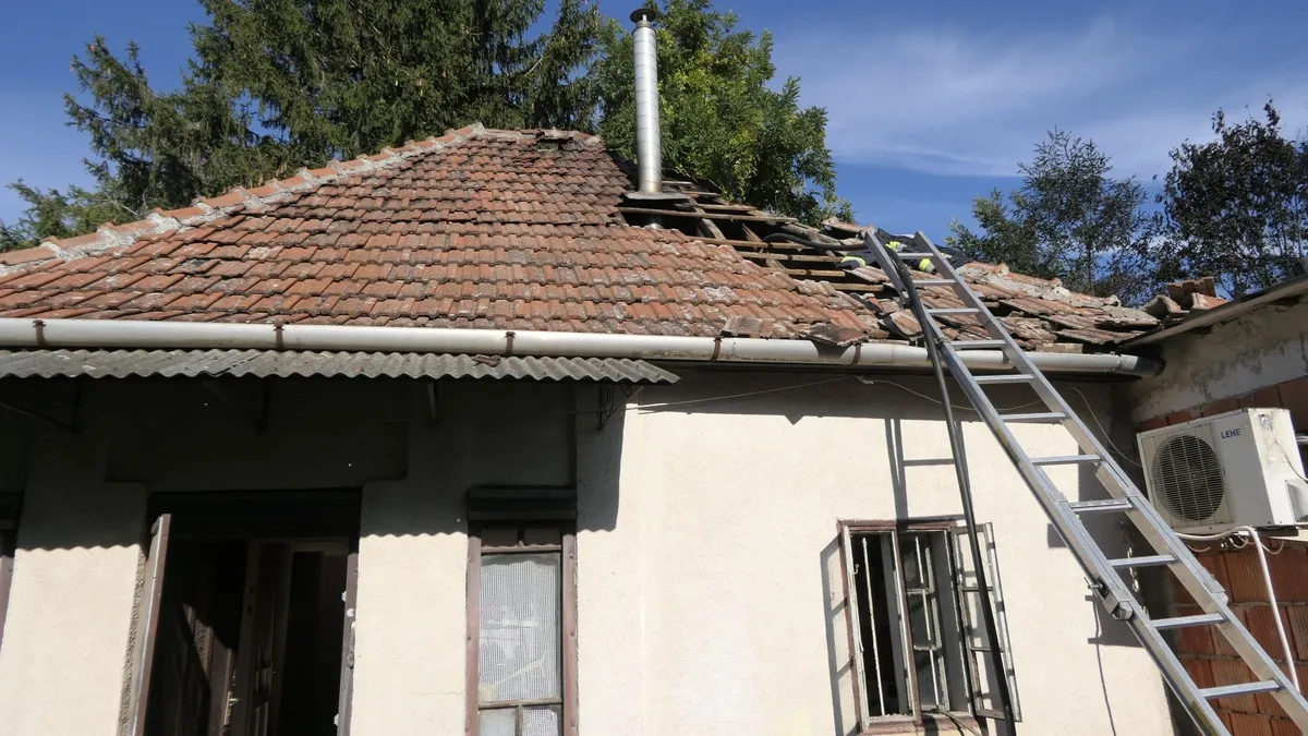 Kigyulladt egy ház Abonyban, a többgyerekes család nem mehet már haza