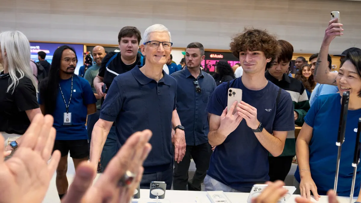 tim cook apple iphone 16