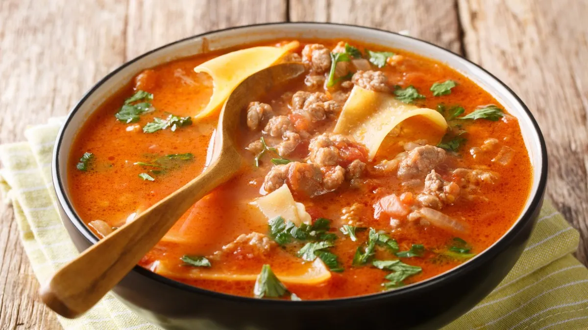 Villámgyors, egyedényes lasagneleves: a népszerű olasz fogás újragondolva is nagyon finom