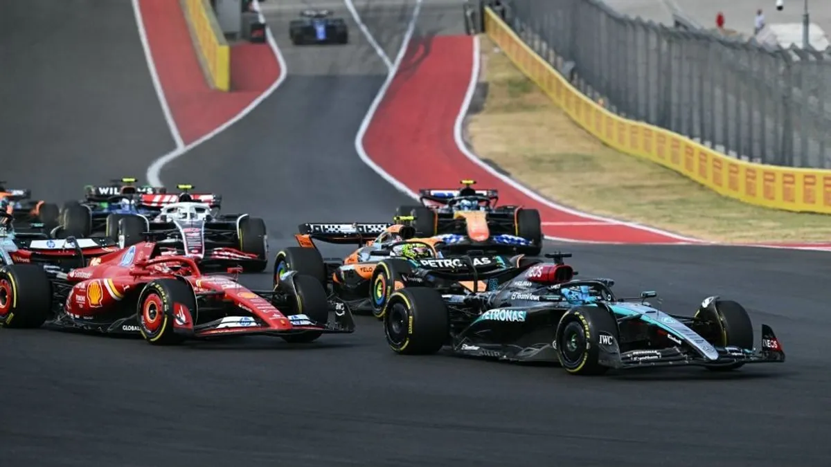 McLaren-büntetés és rengeteg előzés az F1-es sprintfutamon