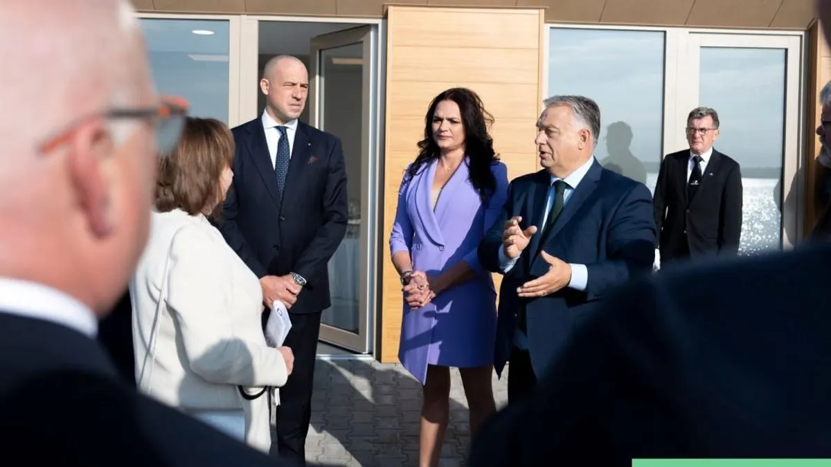 Orbán Viktor: Kajak-kenu akadémia. Átadva!