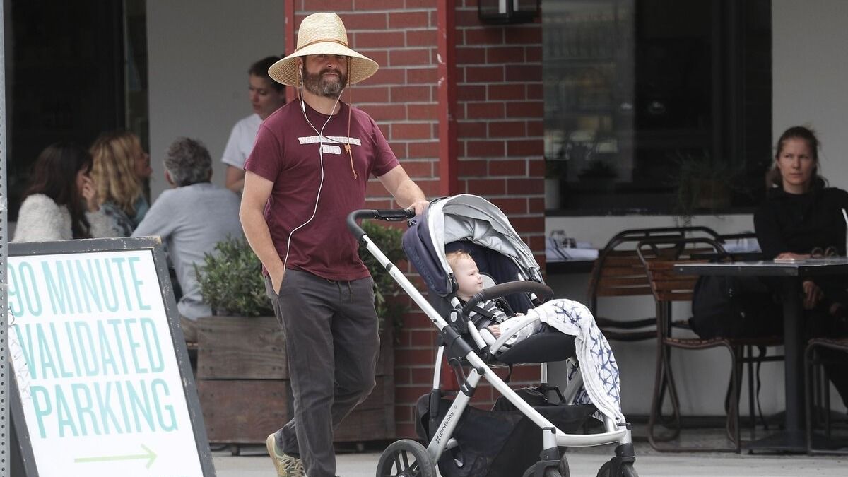 *EXCLUSIVE* Zach Galifianakis takes his 6 month old son for a stroll