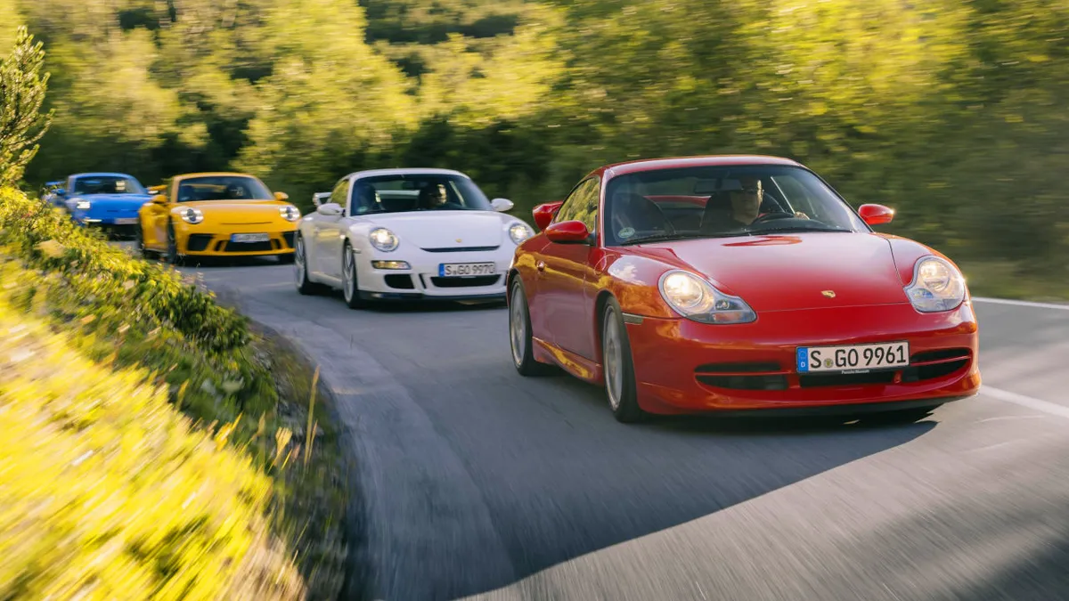 Negyed évszázada borzolja a kedélyeket a Porsche 911 GT3