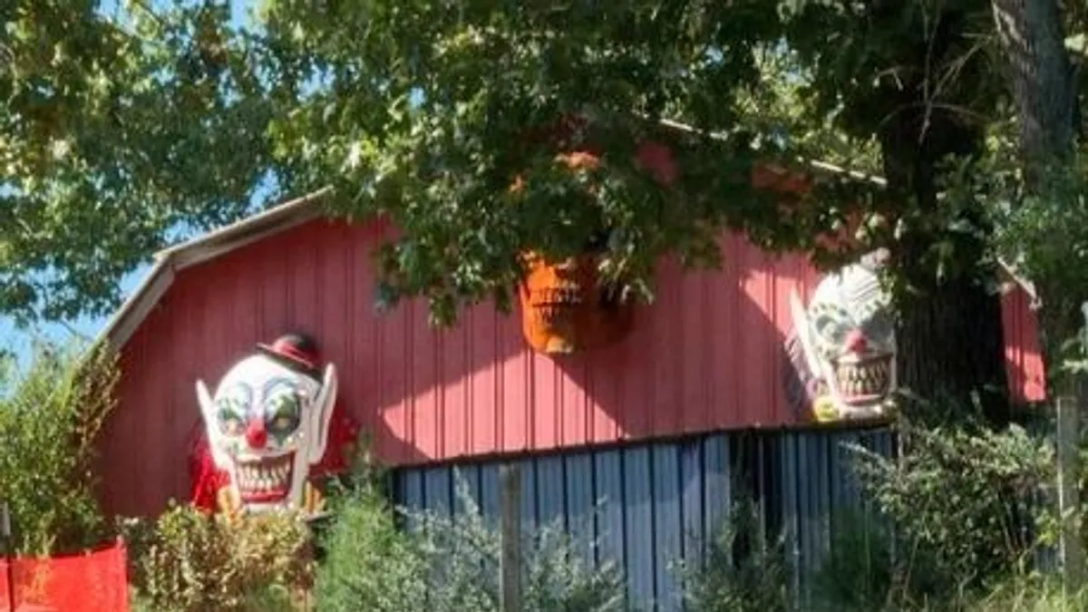 Halálra gázolt egy traktor egy gyereket halloweenozás közben