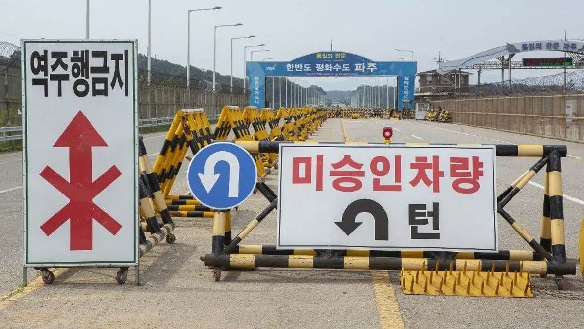 Lopott busszal próbált visszajutni egy férfi Észak-Koreába