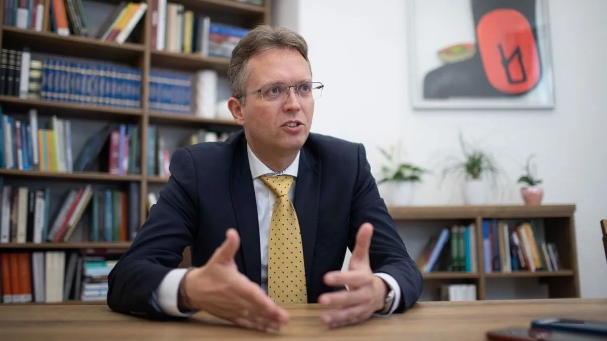 Hankó Balázs: Kiugrasztjuk a brüsszeli nyulat a bokorból