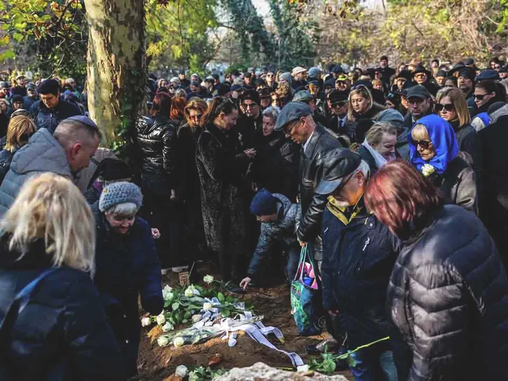 Hadas Krisztina, Hadas Kriszta, magyar újságíró és szerkesztő,  HadasKriszta, temetés,  temető, HadasKrisztatemetés, 2024.11.10., Budapest, Kozma utcai izraelita temető, 