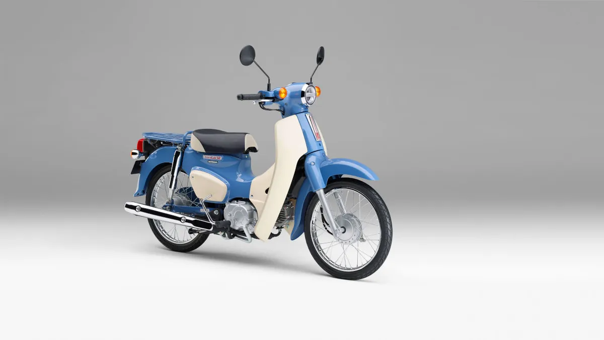 2 limitált szériával búcsúzik az 50 köbcentis Honda Super Cub