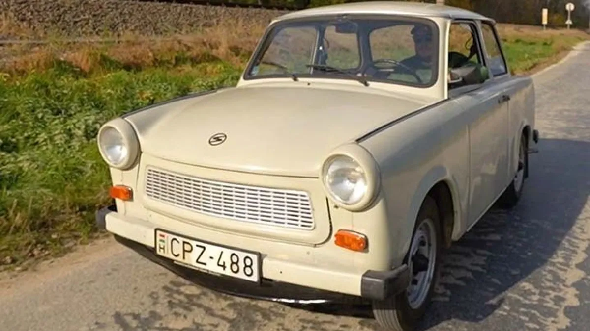 Miért a Trabant lett az első magyar népautó? Ebből a hiánypótló videós tesztből minden kiderül!