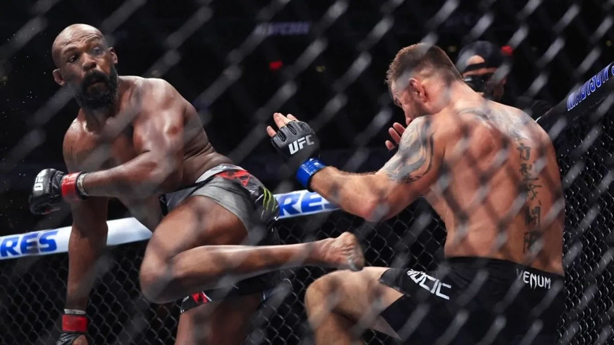 Az UFC nehézsúlyú sztárja óriásit kaszált a kivégzéssel