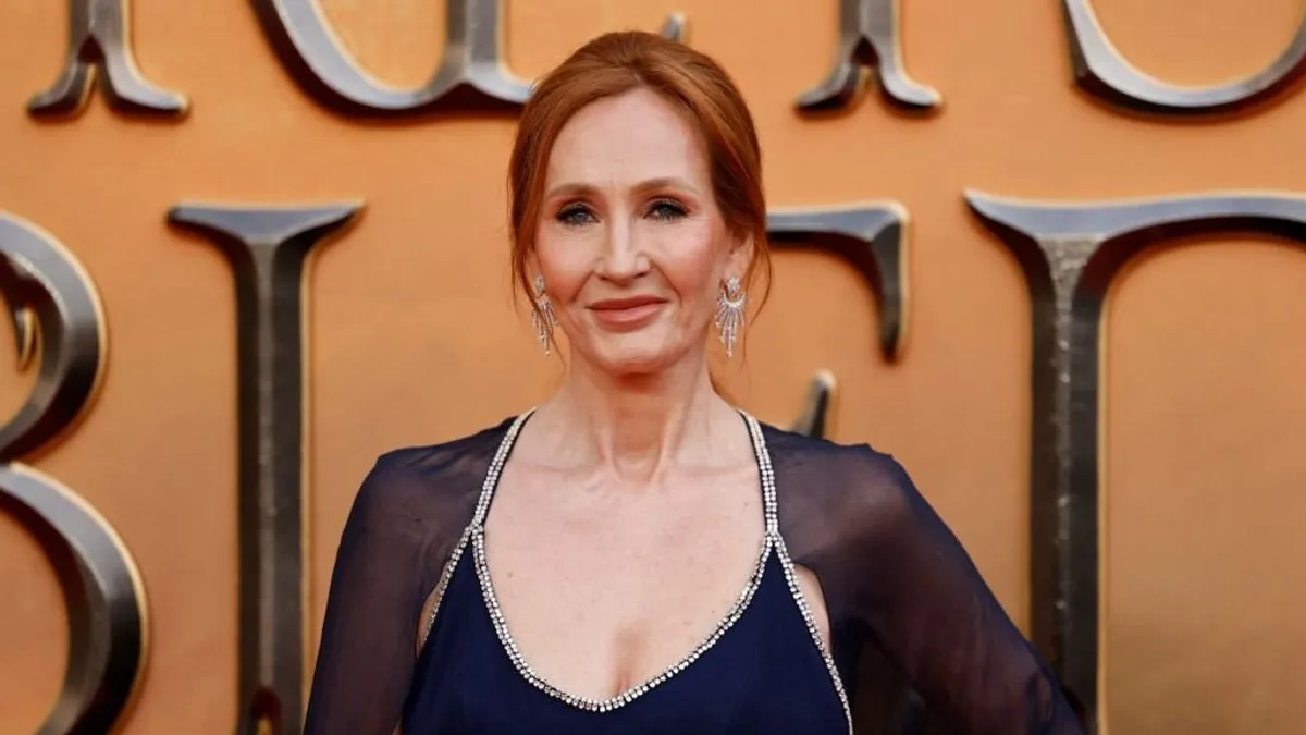 J.K. Rowling: A BBC a nők arcába köpött