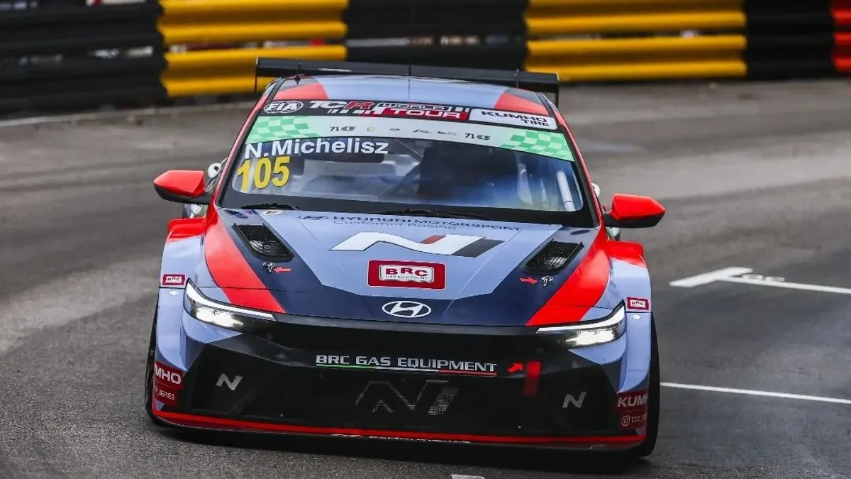 Michelisz Norbert megvédte világbajnoki címét a TCR World Tour-sorozatban
