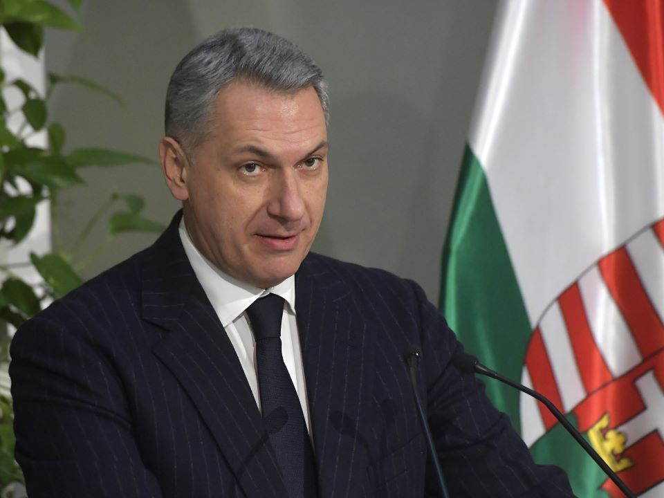 Lázár János