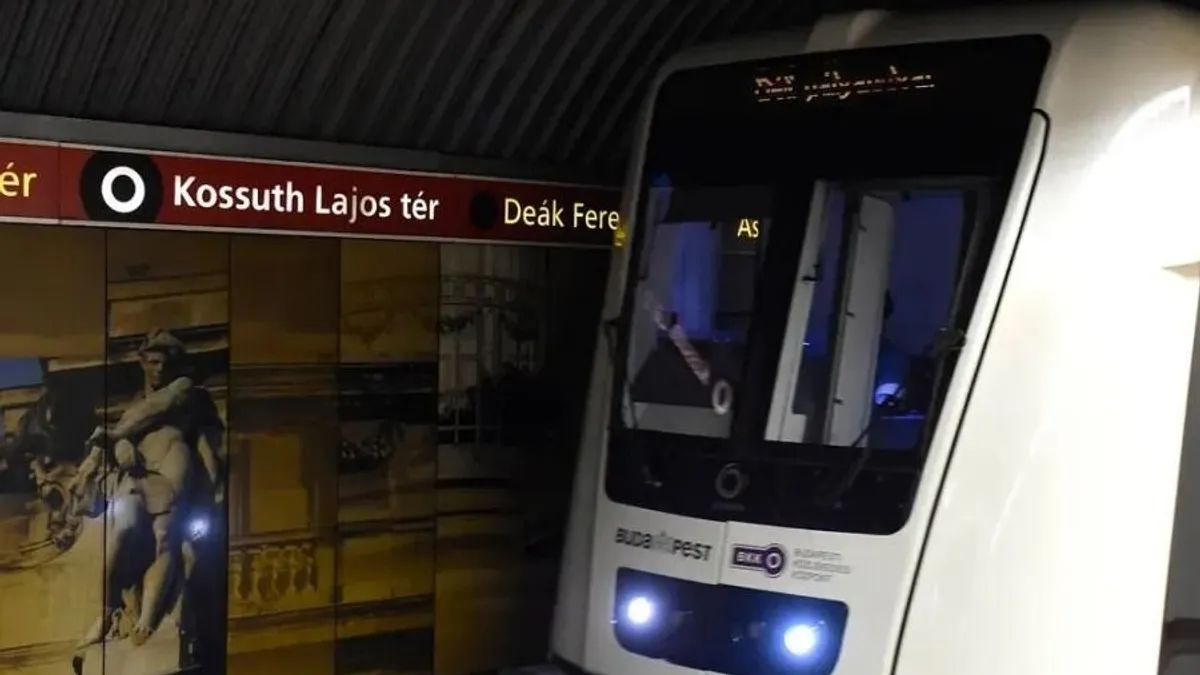 A reggeli csúcsban hibásodott meg az M2-es metró Budapesten