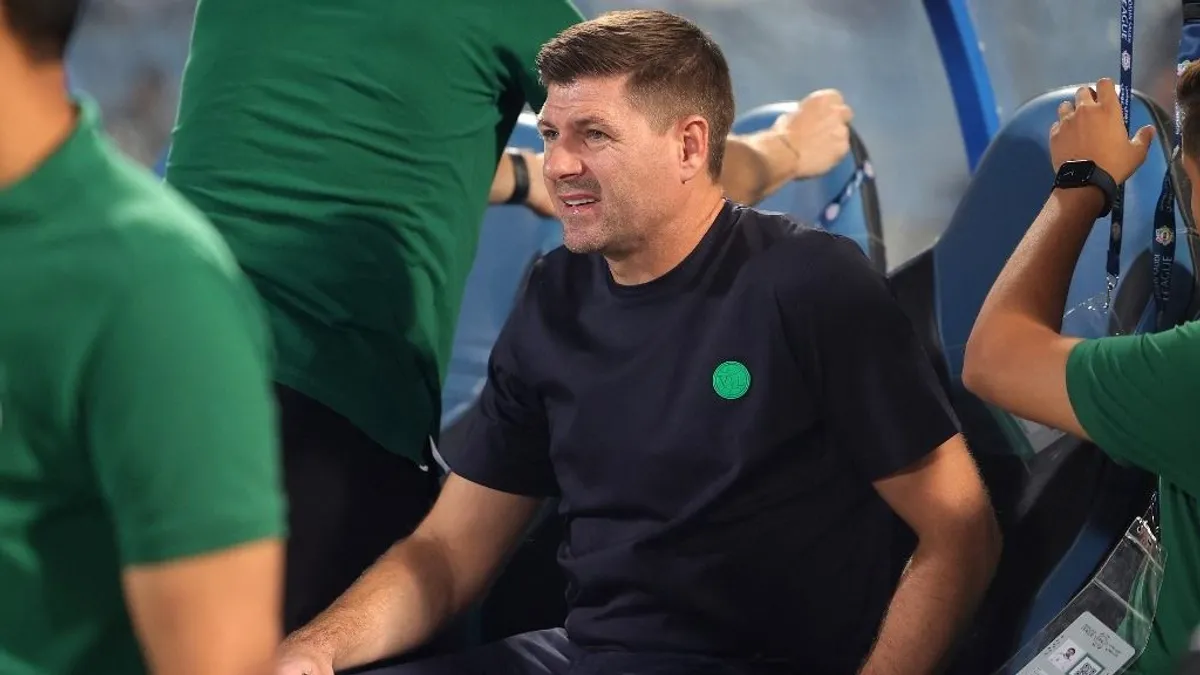 Kifütyülték a szurkolók a Liverpool legendáját