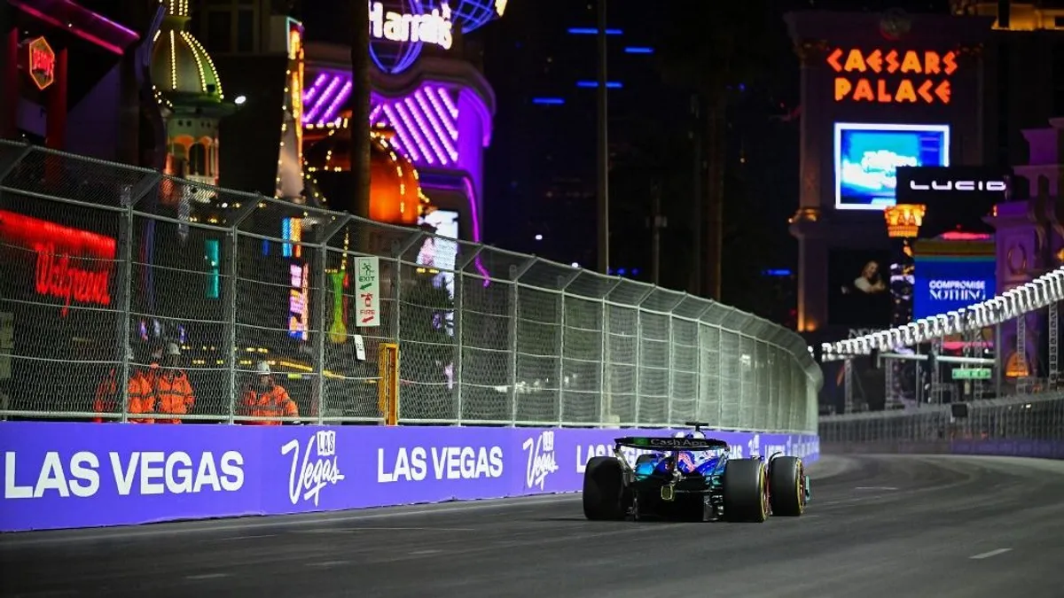 Az F1-es Las Vegas-i Nagydíj harmadik szabadedzése élőben