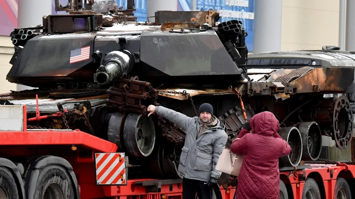 8000 észak-koreai katona sorakozott fel az ukrán határon; Zelenszkij kéri szövetségeseit, hogy lépjenek