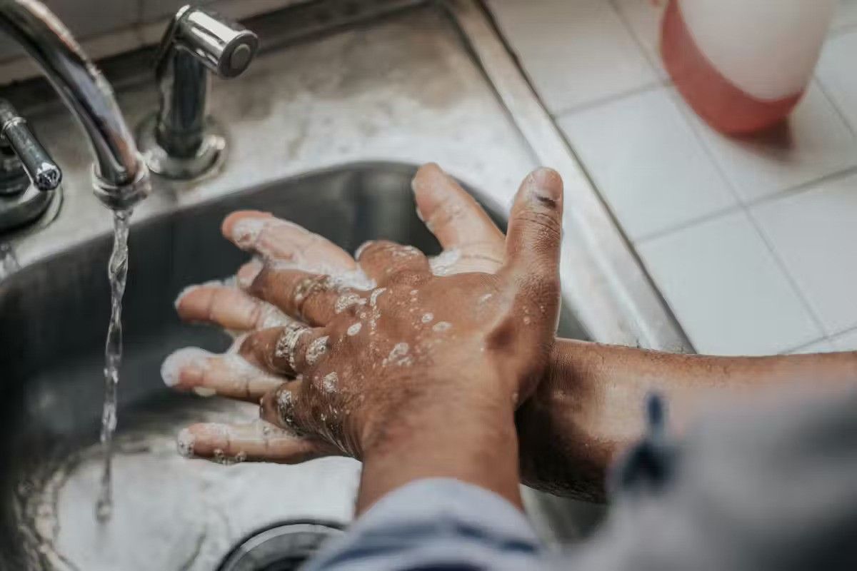 Nagyon sokan nem mosnak kezet, mielőtt bármilyen élelmiszerhez hozzányúlnának