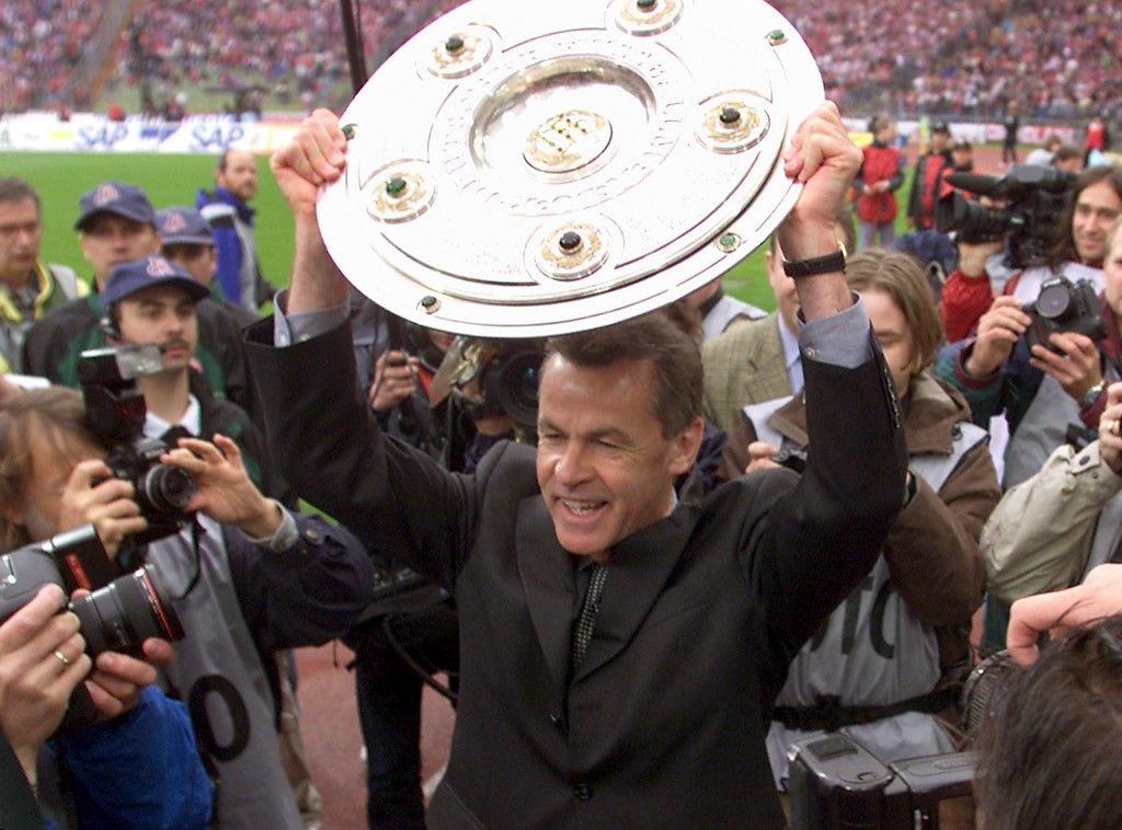 SOCCER-BAYERN MINICH-HITZFELD-TROPHY