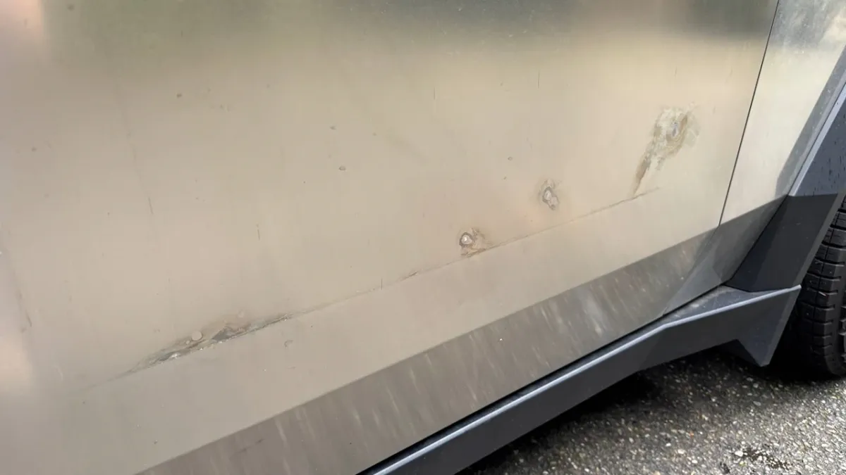 Halálos ellenség a Cybertruck számára a mágnes