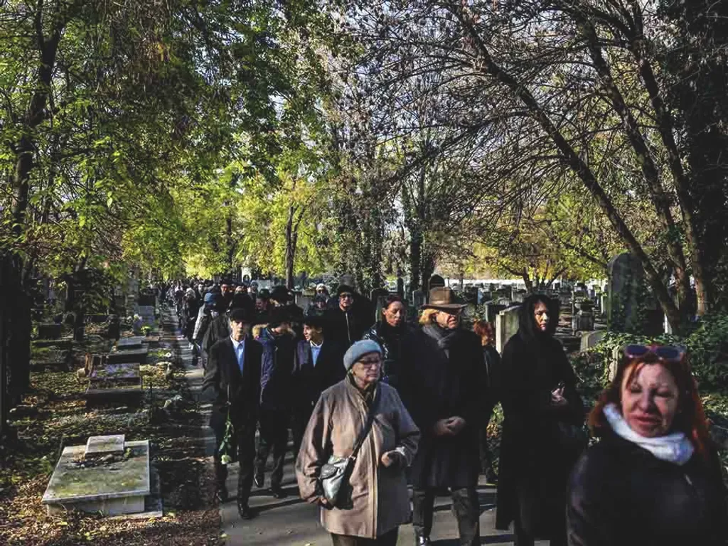 Hadas Krisztina, Hadas Kriszta, magyar újságíró és szerkesztő,  HadasKriszta, temetés,  temető, HadasKrisztatemetés, 2024.11.10., Budapest, Kozma utcai izraelita temető, 