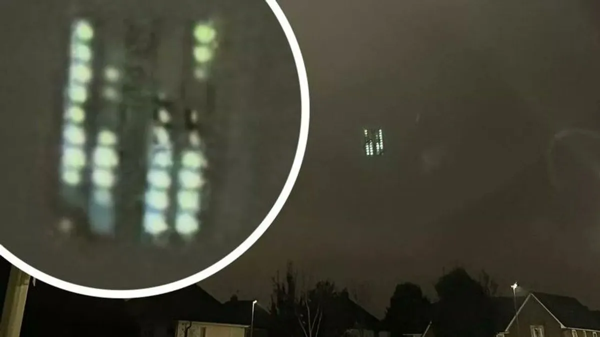 Rejtélyes fények jelentek meg az égen, mindenkit megdöbbentett a látvány