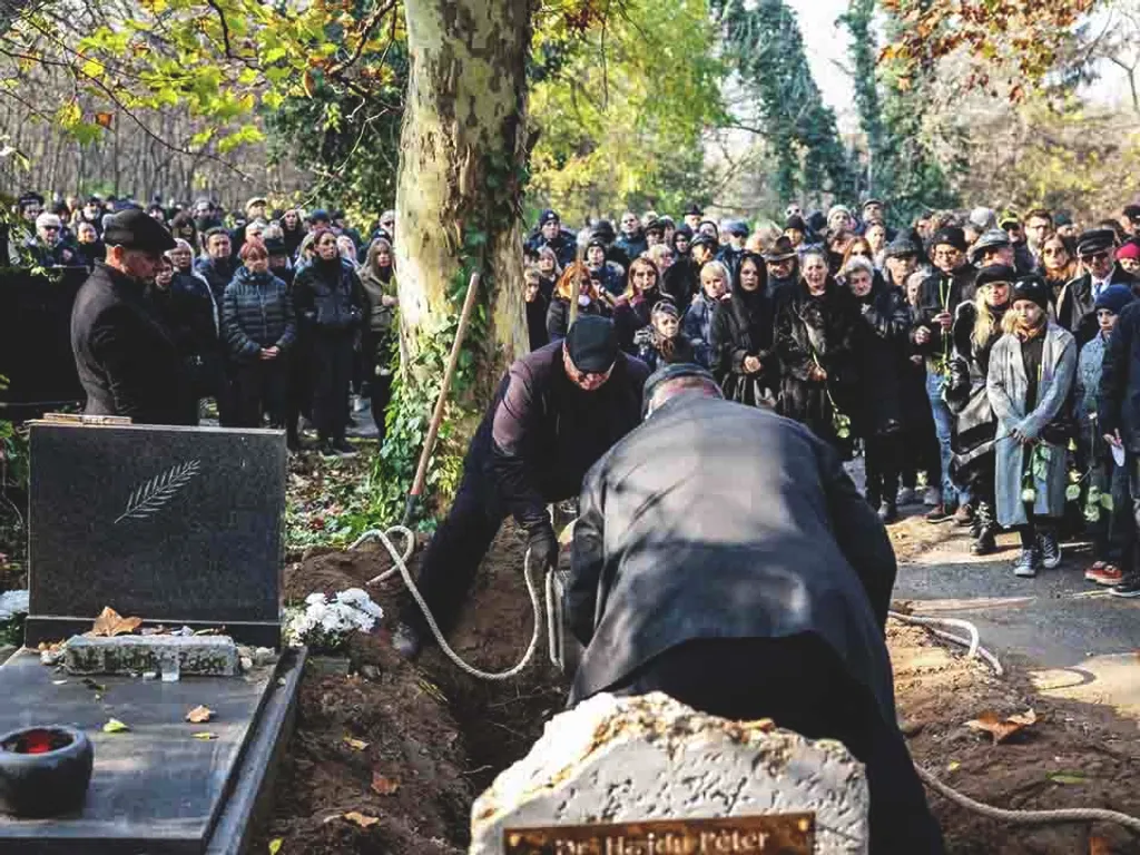 Hadas Krisztina, Hadas Kriszta, magyar újságíró és szerkesztő,  HadasKriszta, temetés,  temető, HadasKrisztatemetés, 2024.11.10., Budapest, Kozma utcai izraelita temető, 