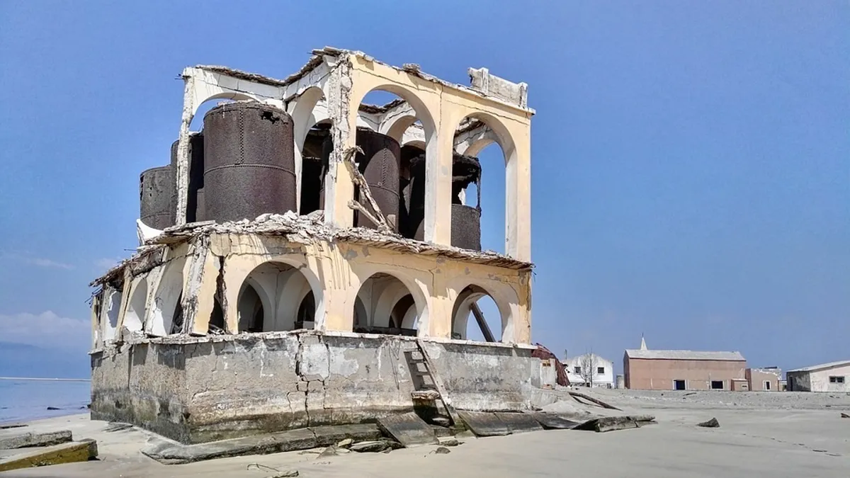 Kiderült, miért lett szellemváros Angola koronaékszere