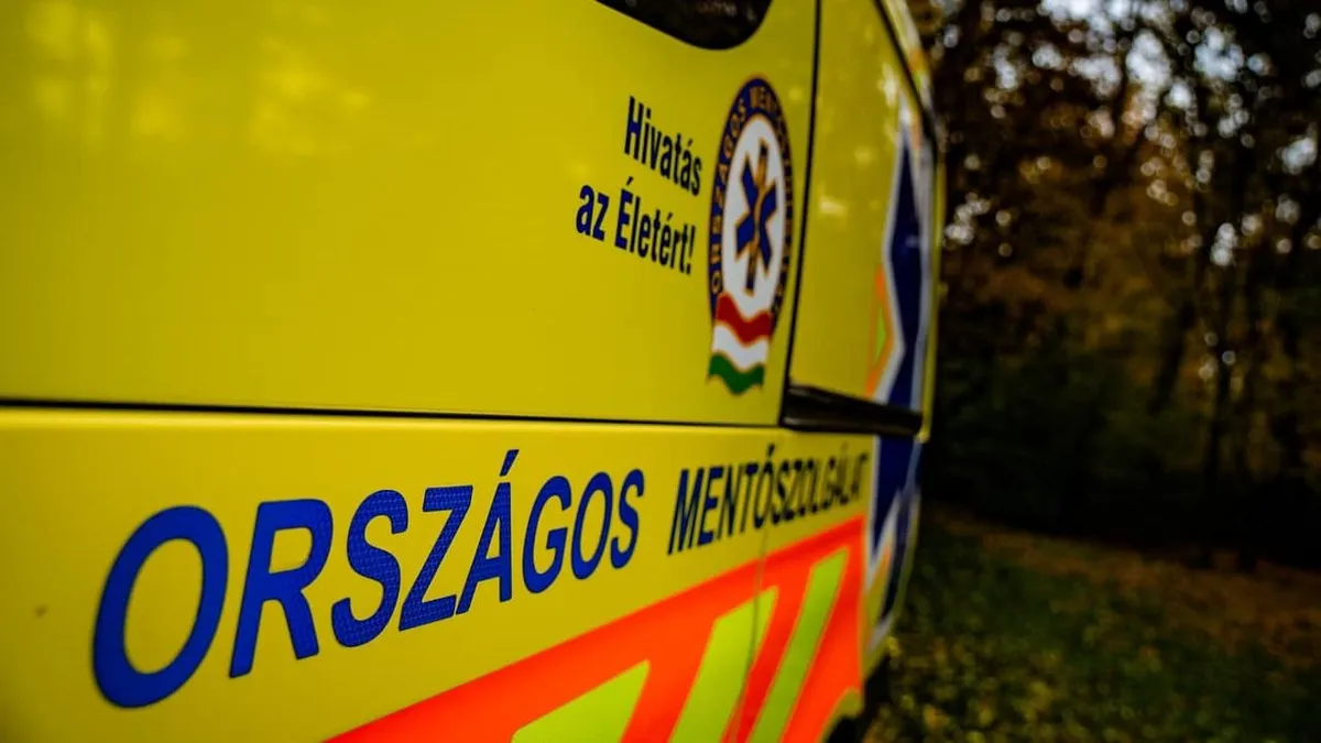 Két életet is megmentettek a mentősök halottak napján
