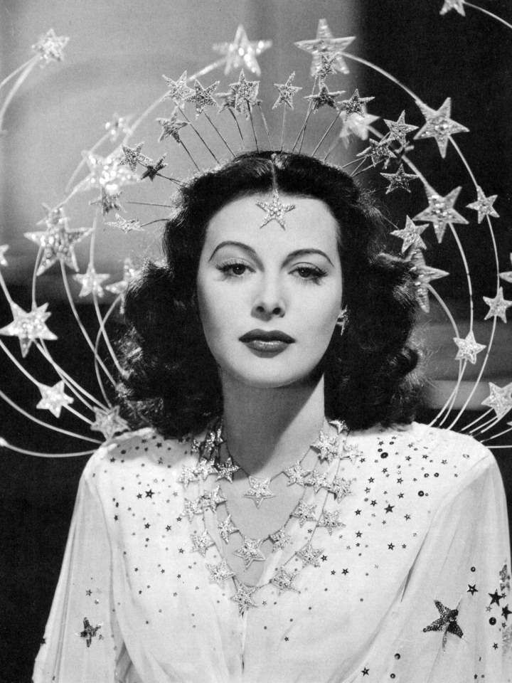 Múlt-kor cikk, Múlt-korcikk,
Hedy Lamarr, HedyLamarr