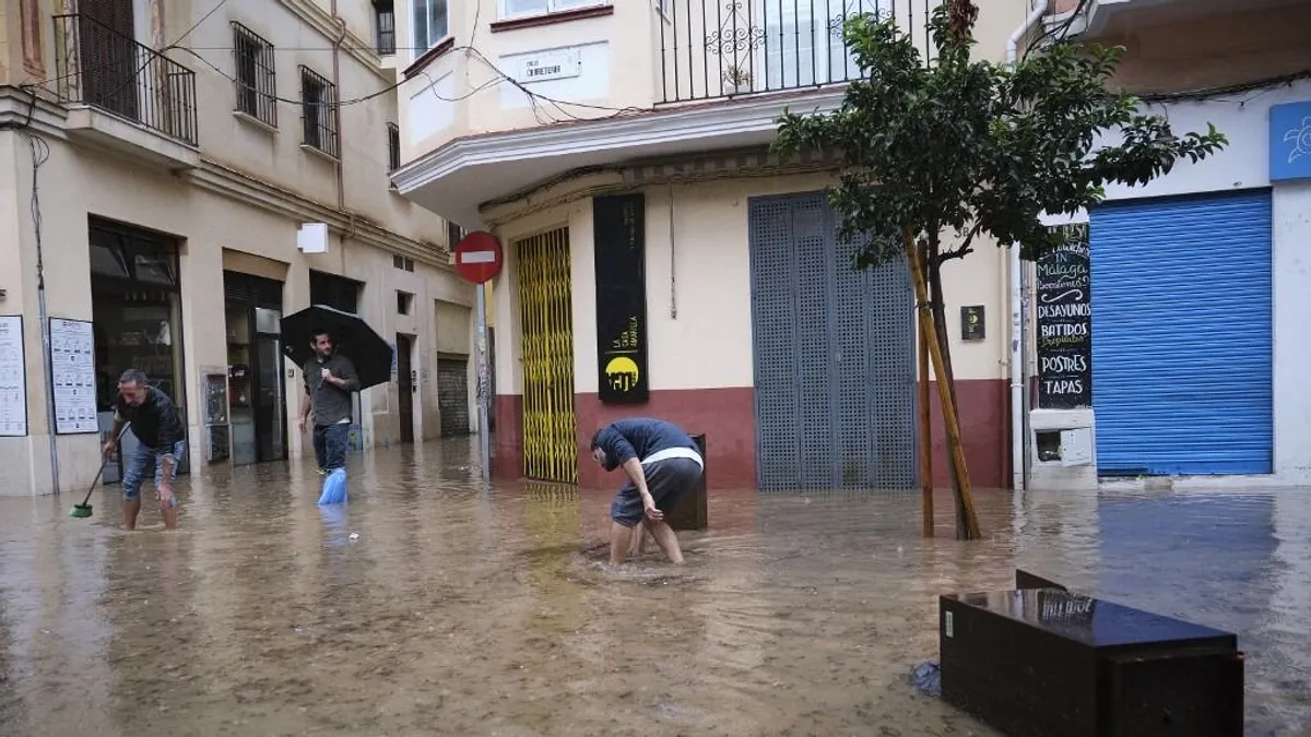 Újabb spanyol város utcái váltak folyóvá - videó