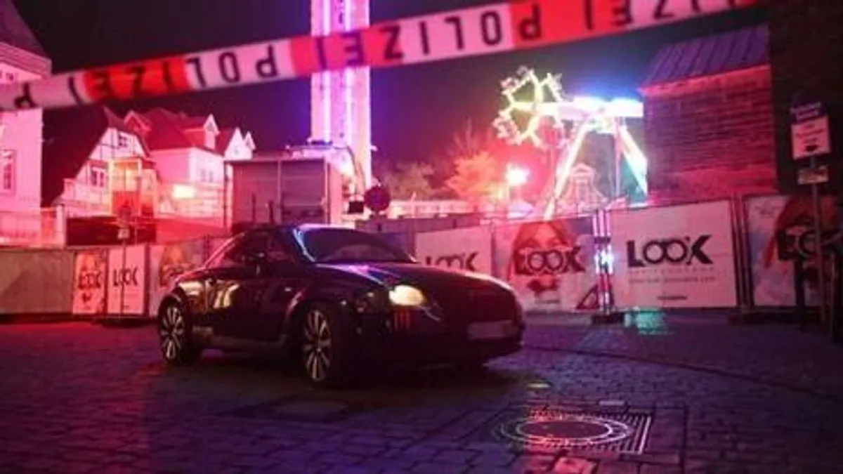 Tömegbe hajtott autójával egy férfi Németországban