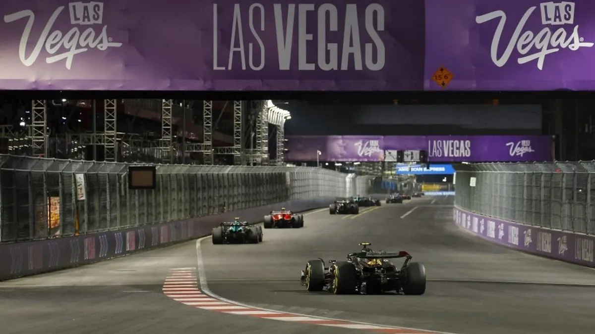 A leintés után lett új éllovas az F1-es Las Vegas-i Nagydíj első szabadedzésén