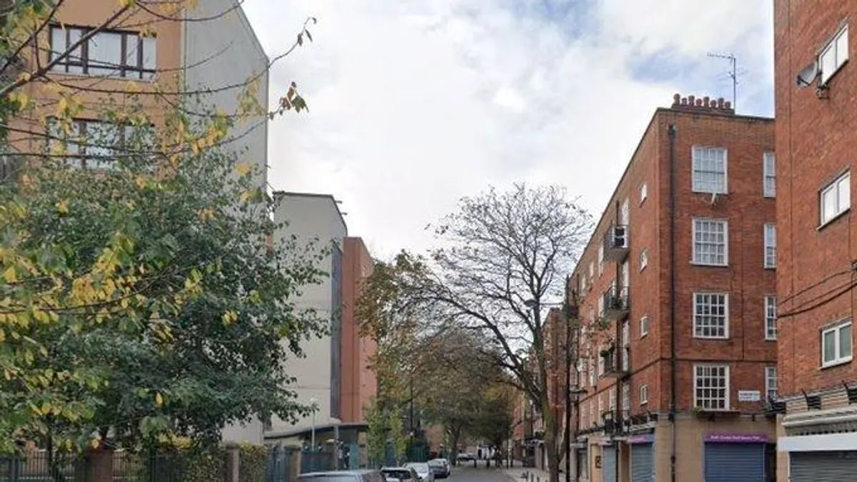 Tinédzserek gyilkoltak meg egy hajléktalant Londonban