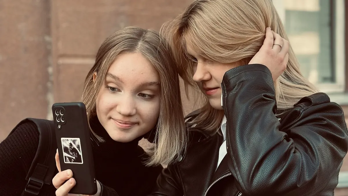 mobilozás tini tinédzser szelfi selfie teen, szívbetegségek