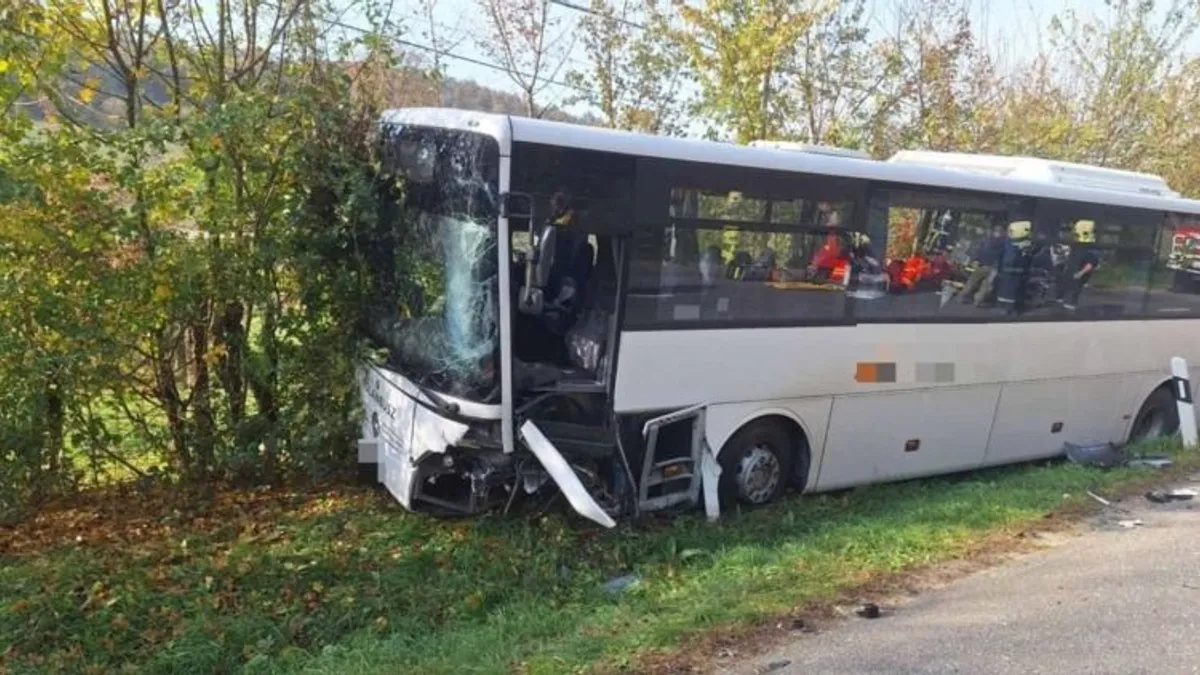 Meghalt a Tamásinál történt buszbaleset egyik sérültje