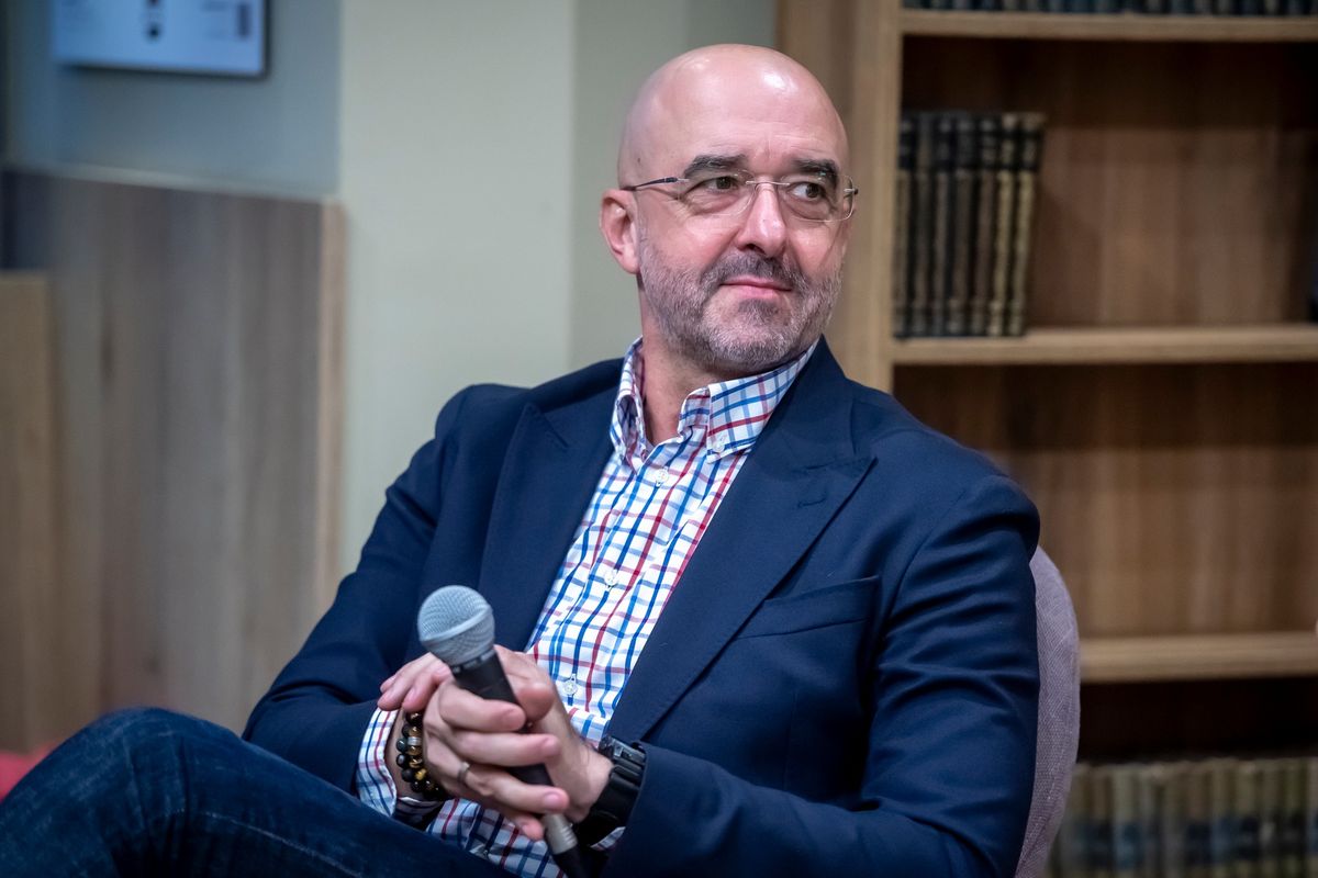 kovács zoltán, kovácszoltán