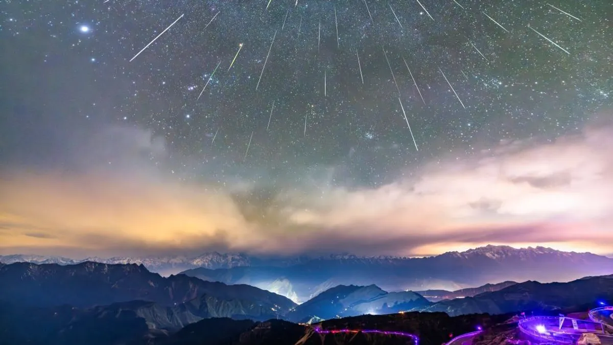 Hajnali égi csoda: tetőzik a Halley-üstökösből származó meteorraj