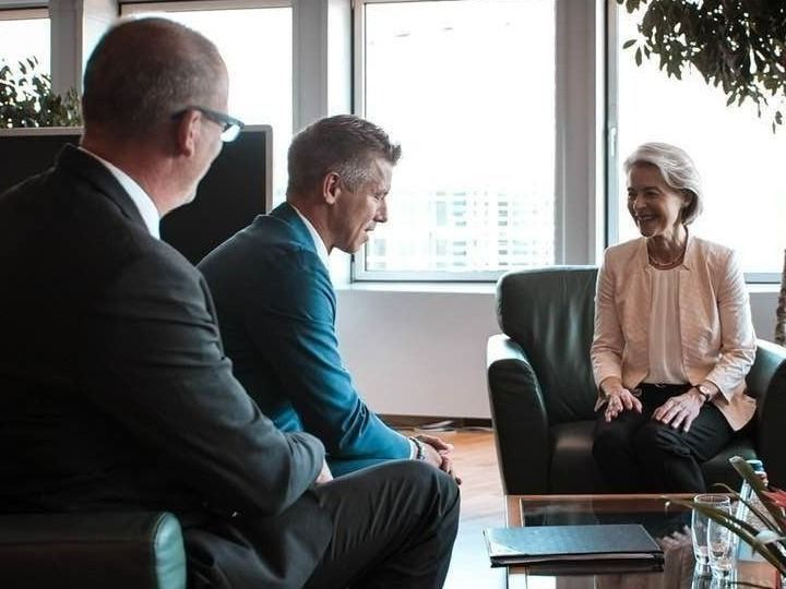 magyarpéter vonderleyen manfredweber