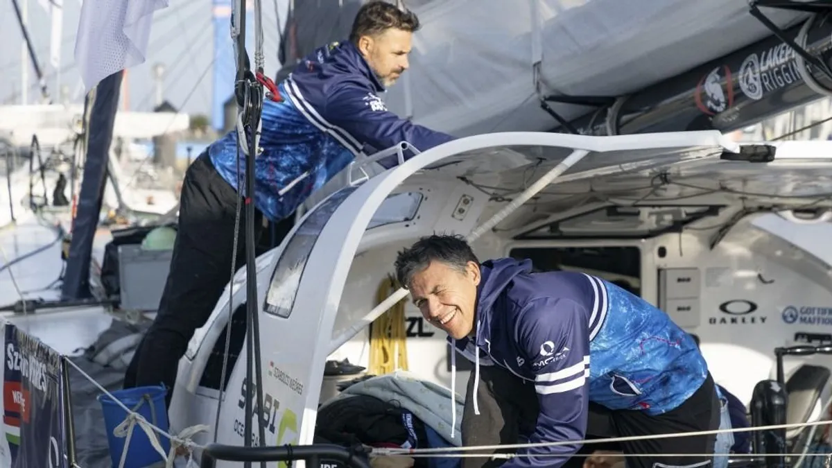 Nagyon rossz hír érkezett a Vendée Globe magyar vitorlásától