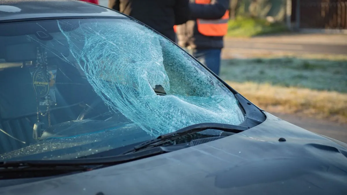 Gyerekeket gázolt el egy nő egy Fejér vármegyei iskola előtt