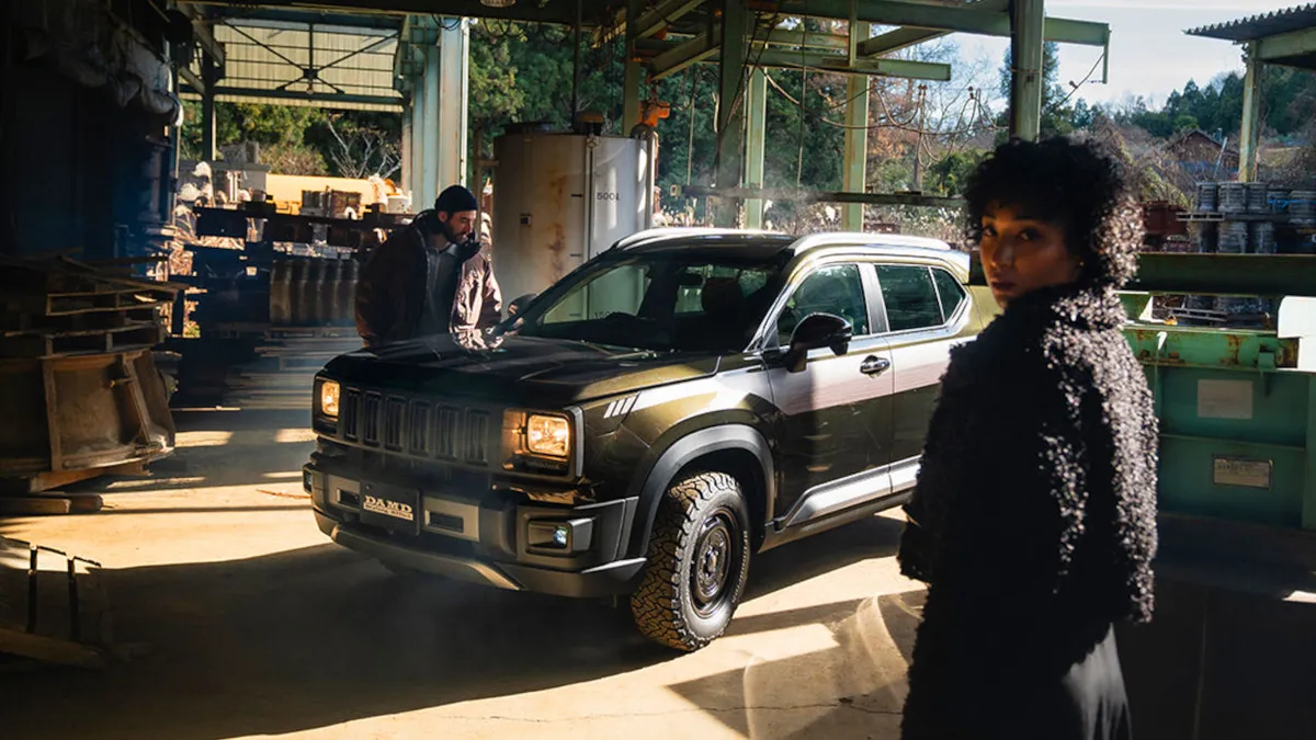 Már a második Jeep Cherokee is olyan öreg, hogy retróautóként visszahozzák