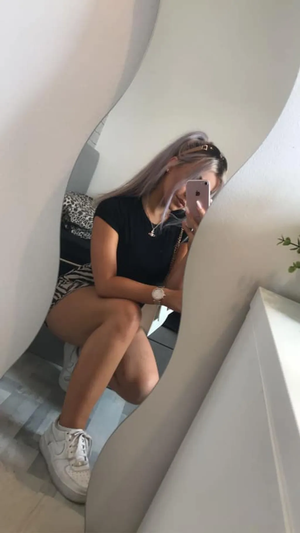 szexi, Caitlin Littler 