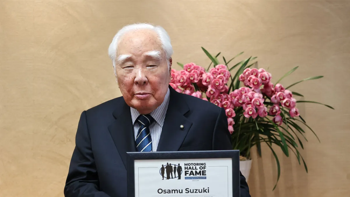 94 éves korában elhunyt Osamu Suzuki
