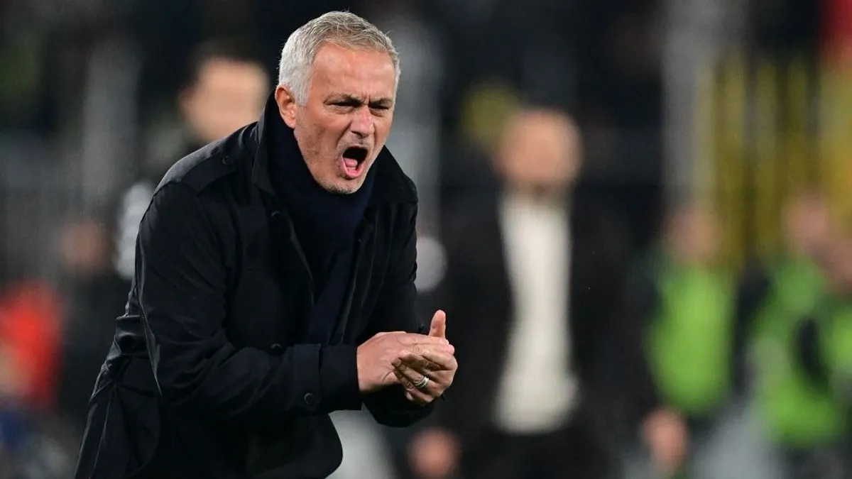 Guardiolát támadta és Ronaldo érkezéséről beszélt Mourinho