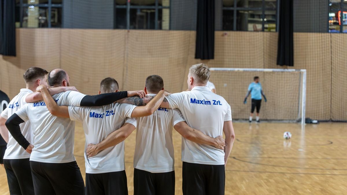 Minifutball, Maxim Zrt.