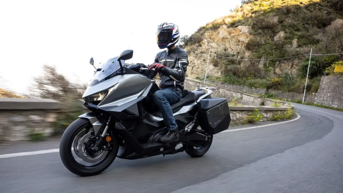 Értelem és érzelem  - Honda Forza 750 menetpróba
