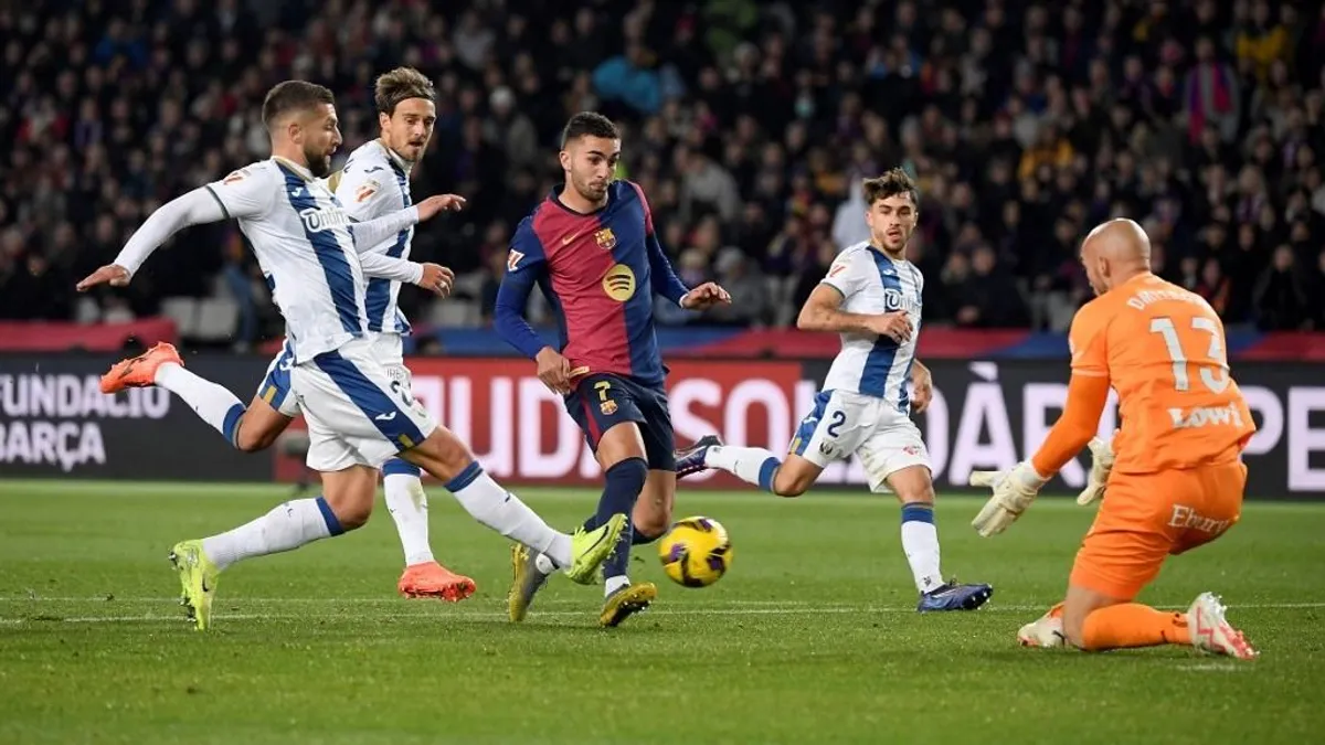 Kiesőjelölt verte az edző nélküli Barcelonát