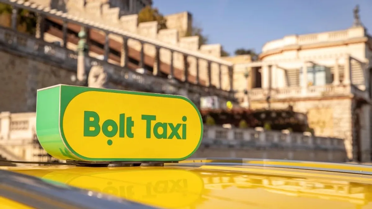 9000 fuvarral döntötte meg a hazai rekordot egy magyar taxisofőr
