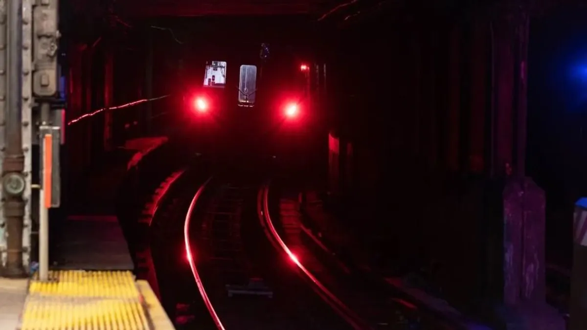 Áramszünet miatt leállt a New York-i metró, 3500 utas rekedt a szerelvényekben